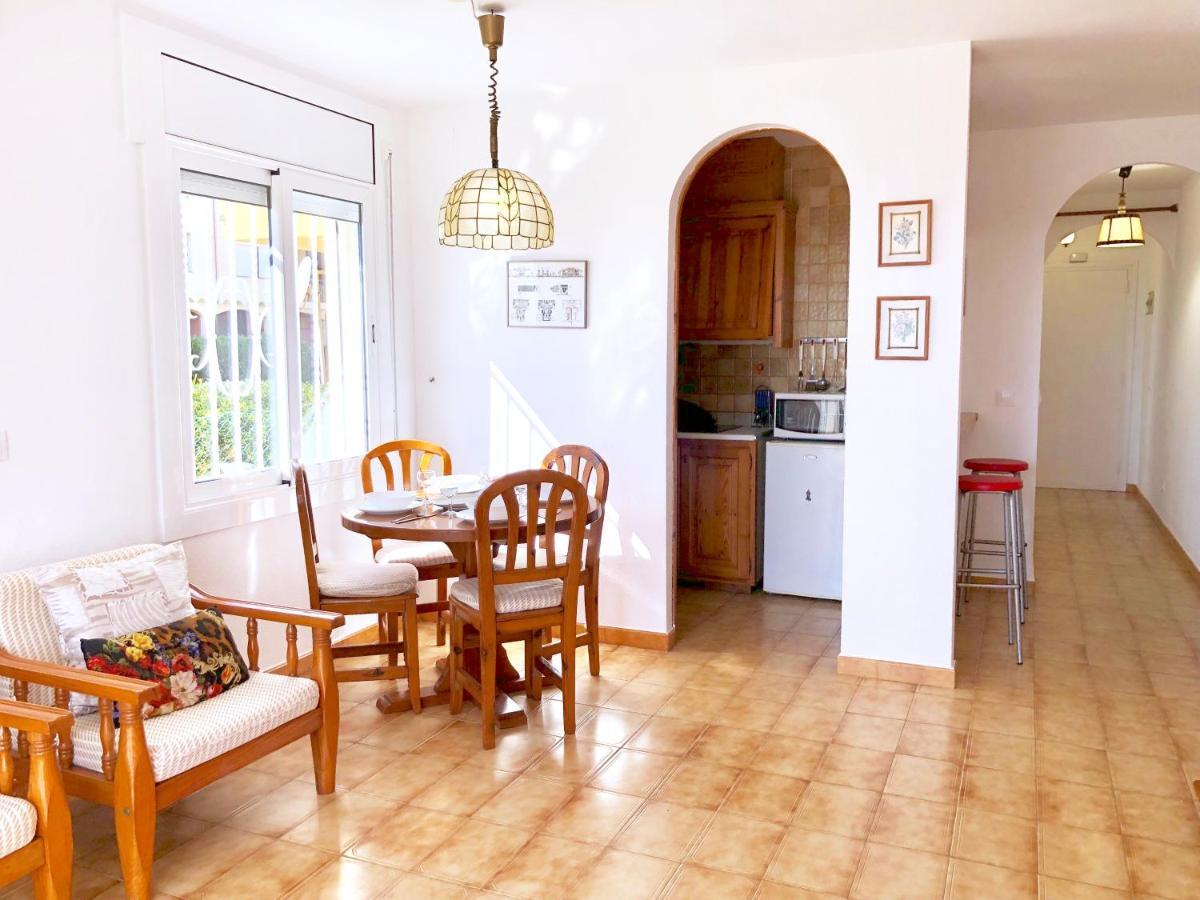 Apartament Amb Jardi A La Platja D'Empuriabrava Eksteriør billede