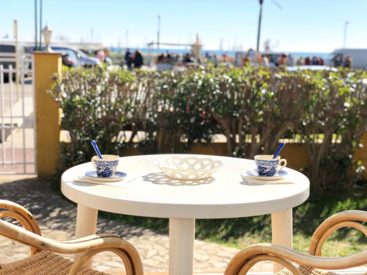 Apartament Amb Jardi A La Platja D'Empuriabrava Eksteriør billede